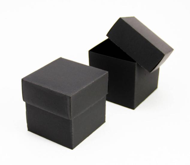 7 x 7 x 7 cm Kapaklı Siyah Karton Kutu